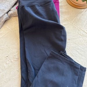 Athleta navy blue capris Size XS